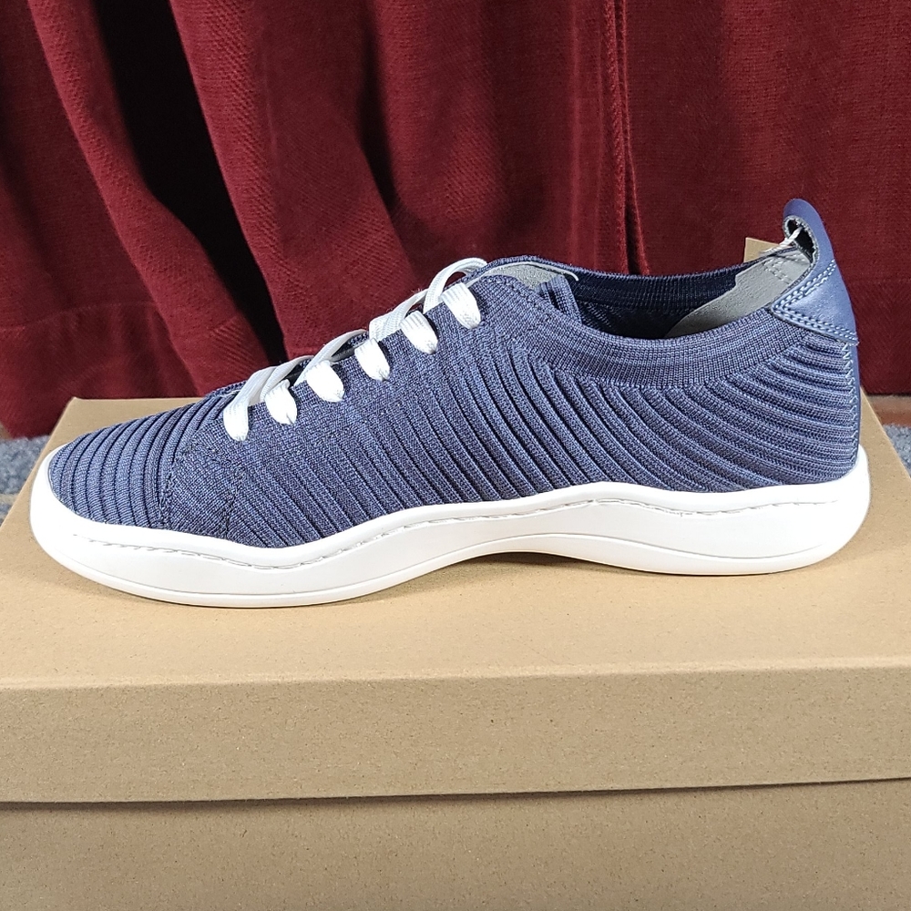 Lucky BrandShannia Two-Tone Knit Washable Sneakers